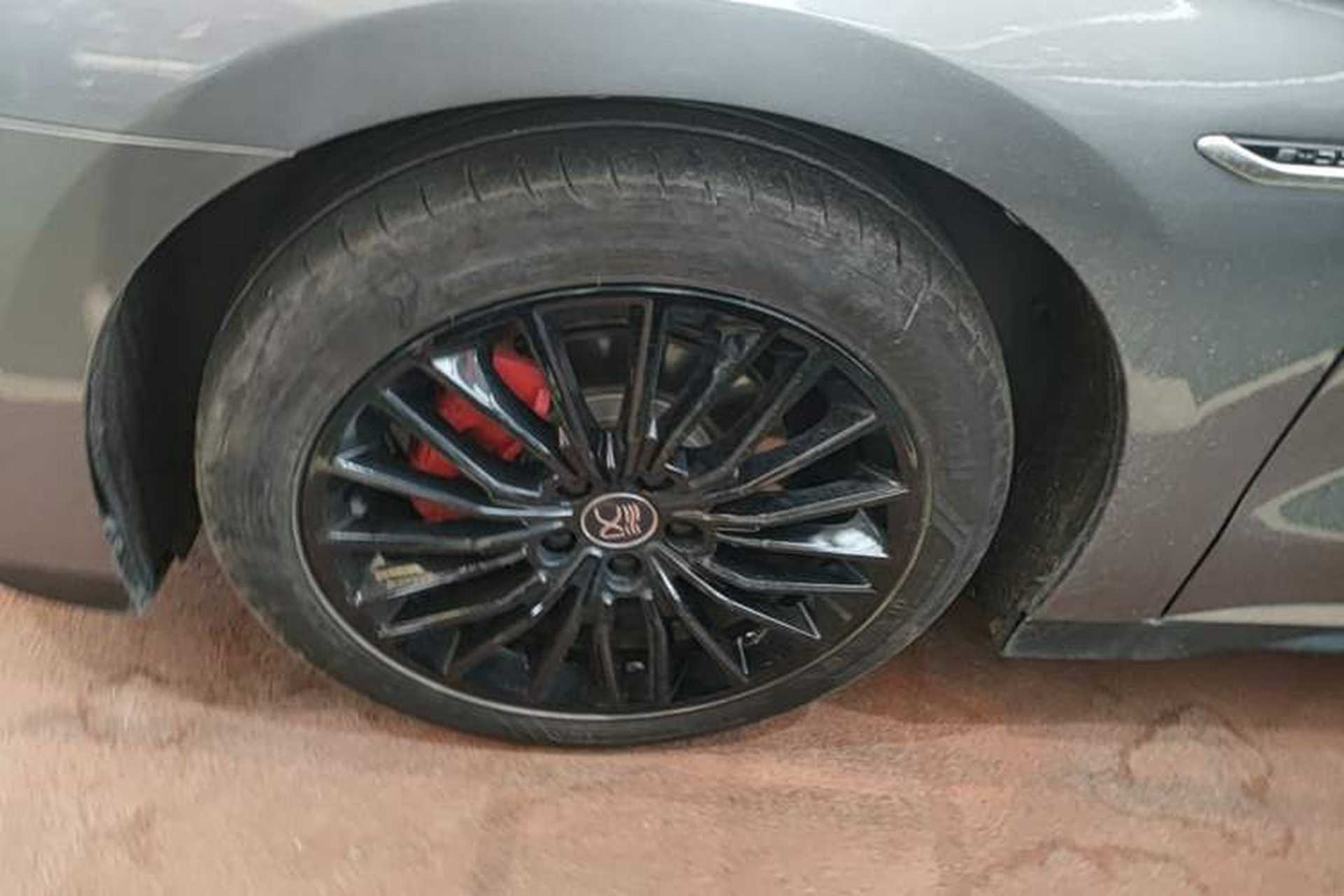 Used BYD Han 2022 DM-i 121KM Prestige Model Left Front Wheel Hub