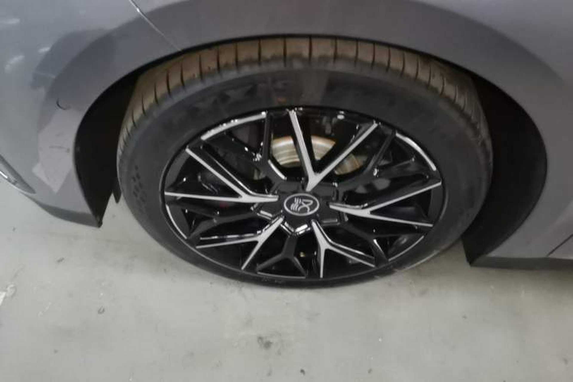 Used BYD Han 2022 EV Genesis Edition 610KM All-Wheel Drive Premium Model Left Front Wheel Hub