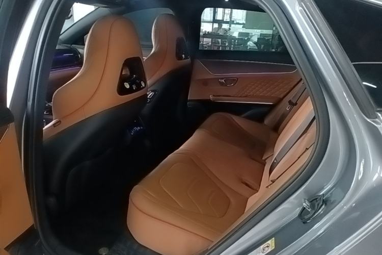 Used BYD Han 2022 DM-i 121KM Luxury Model Left Rear Seat