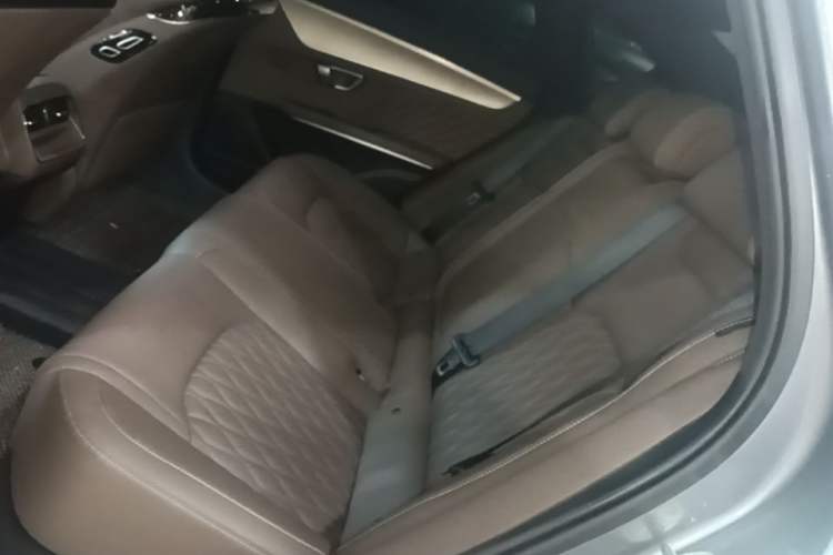 Used BYD Han 2022 DM-i 121KM Prestige Model Left Rear Seat