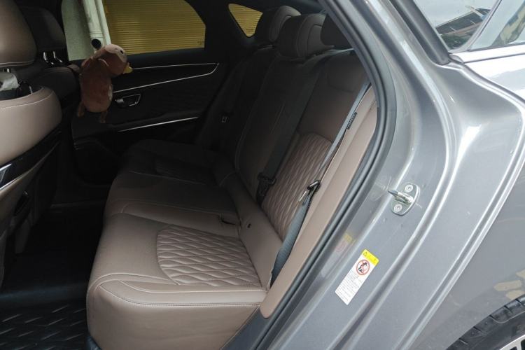 Used BYD Han 2022 DM-i 121KM Luxury Model Left Rear Seat