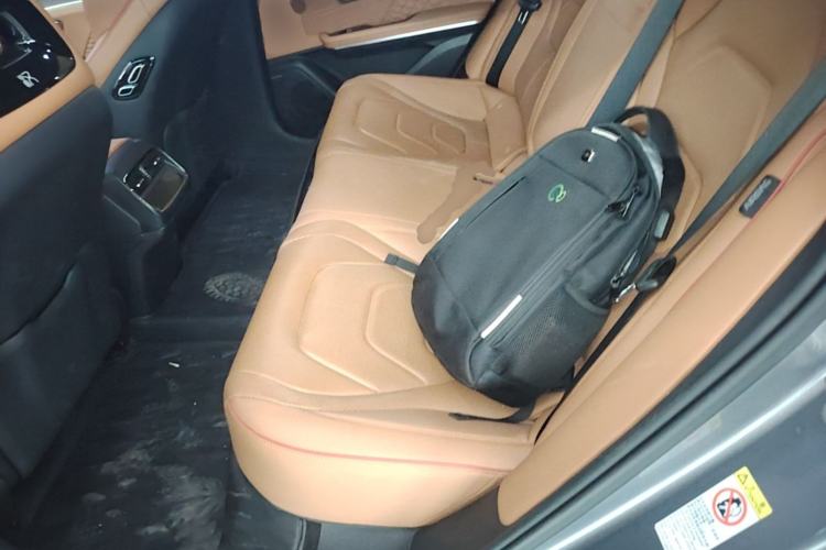 Used BYD Han 2022 DM-i 121KM Luxury Model Left Rear Seat