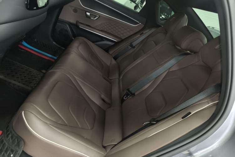 Used BYD Han 2022 DM-i 121KM Luxury Model Left Rear Seat