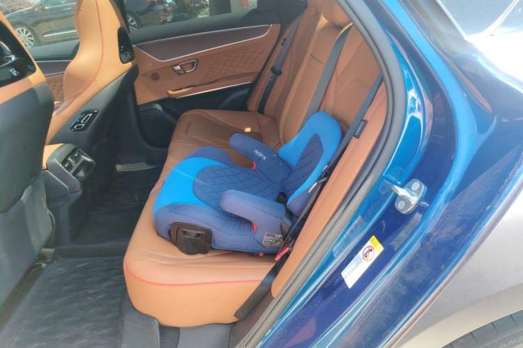 Used BYD Han 2022 DM-i 121KM Luxury Model Left Rear Seat