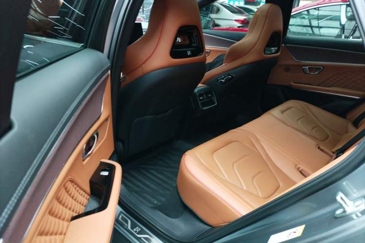 Used BYD Han 2022 DM-i 242km Flagship Model Left Rear Seat