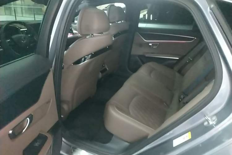 Used BYD Han 2022 DM-i 121KM Luxury Model Left Rear Seat