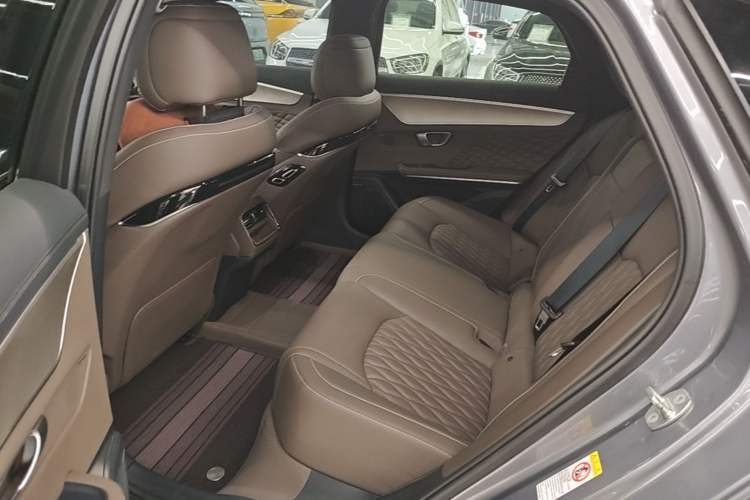 Used BYD Han 2022 EV Genesis Edition 715KM Front-Wheel-Drive Prestige Model Left Rear Seat