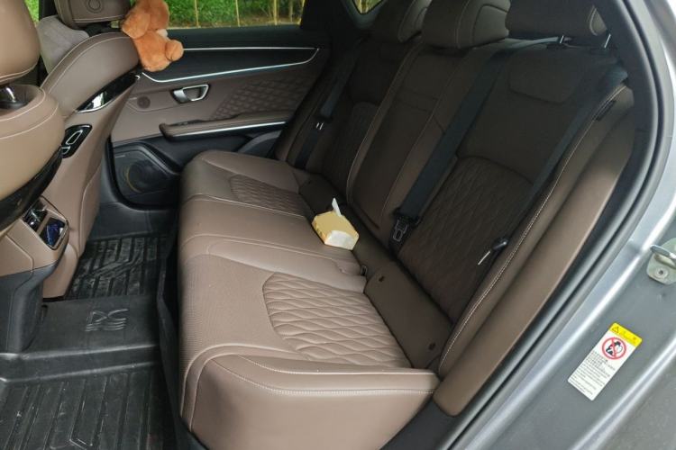 Used BYD Han 2022 DM-i 121KM Luxury Model Left Rear Seat
