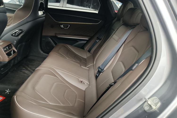 Used BYD Han 2022 EV Genesis Edition 715 km Front-Wheel-Drive Flagship Model Left Rear Seat