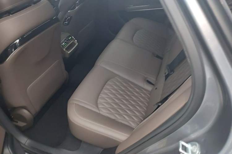 Used BYD Han 2022 DM-i 121KM Prestige Model Left Rear Seat