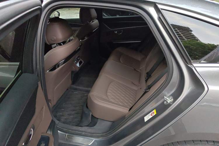 Used BYD Han 2022 DM-i 121KM Luxury Model Left Rear Seat