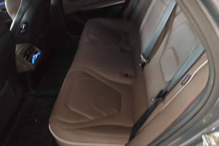 Used BYD Han 2022 DM-i 121KM Luxury Model Left Rear Seat