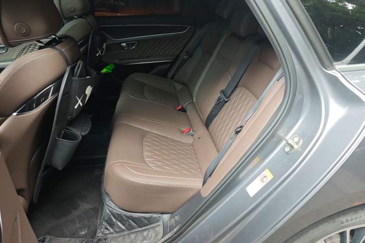 Used BYD Han 2022 DM-i 121KM Luxury Model Left Rear Seat