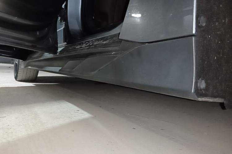 Used BYD Han 2022 EV Genesis Edition 715 km Front-Wheel-Drive Flagship Model Left Side Sill