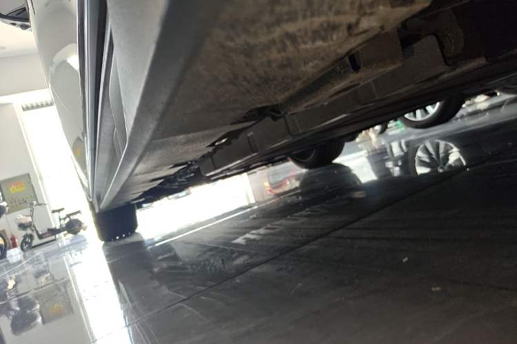 Used BYD Han 2022 DM-i 121KM Luxury Model Left Side Sill