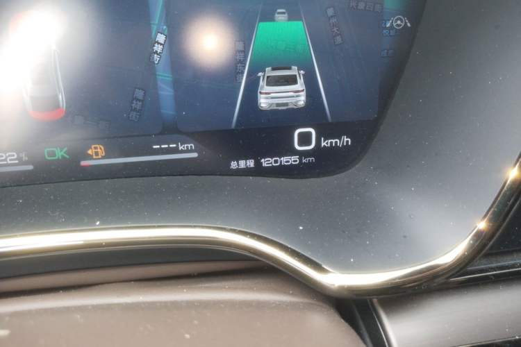 Used BYD Han 2022 DM-i 121KM Luxury Model Odometer Close Up
