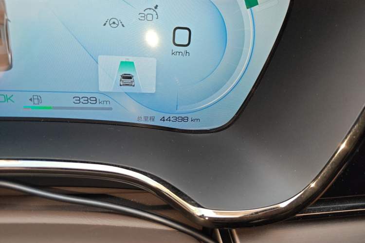 Used BYD Han 2022 DM-i 121KM Prestige Model Odometer Close Up