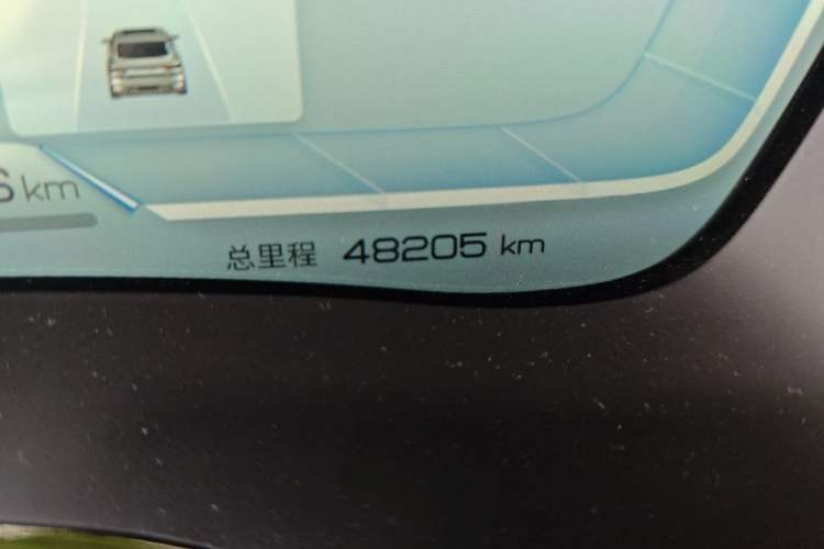 Used BYD Han 2022 DM-i 121KM Luxury Model Odometer Close Up