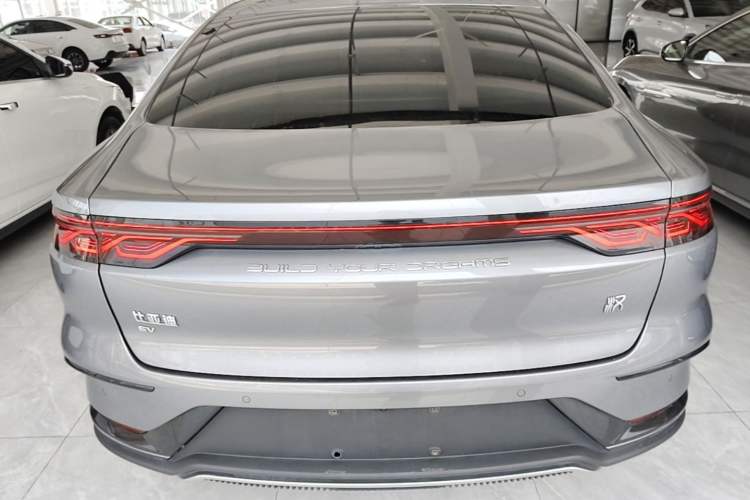 Used BYD Han 2022 EV Genesis Edition 715KM Front-Wheel-Drive Prestige Model Rear