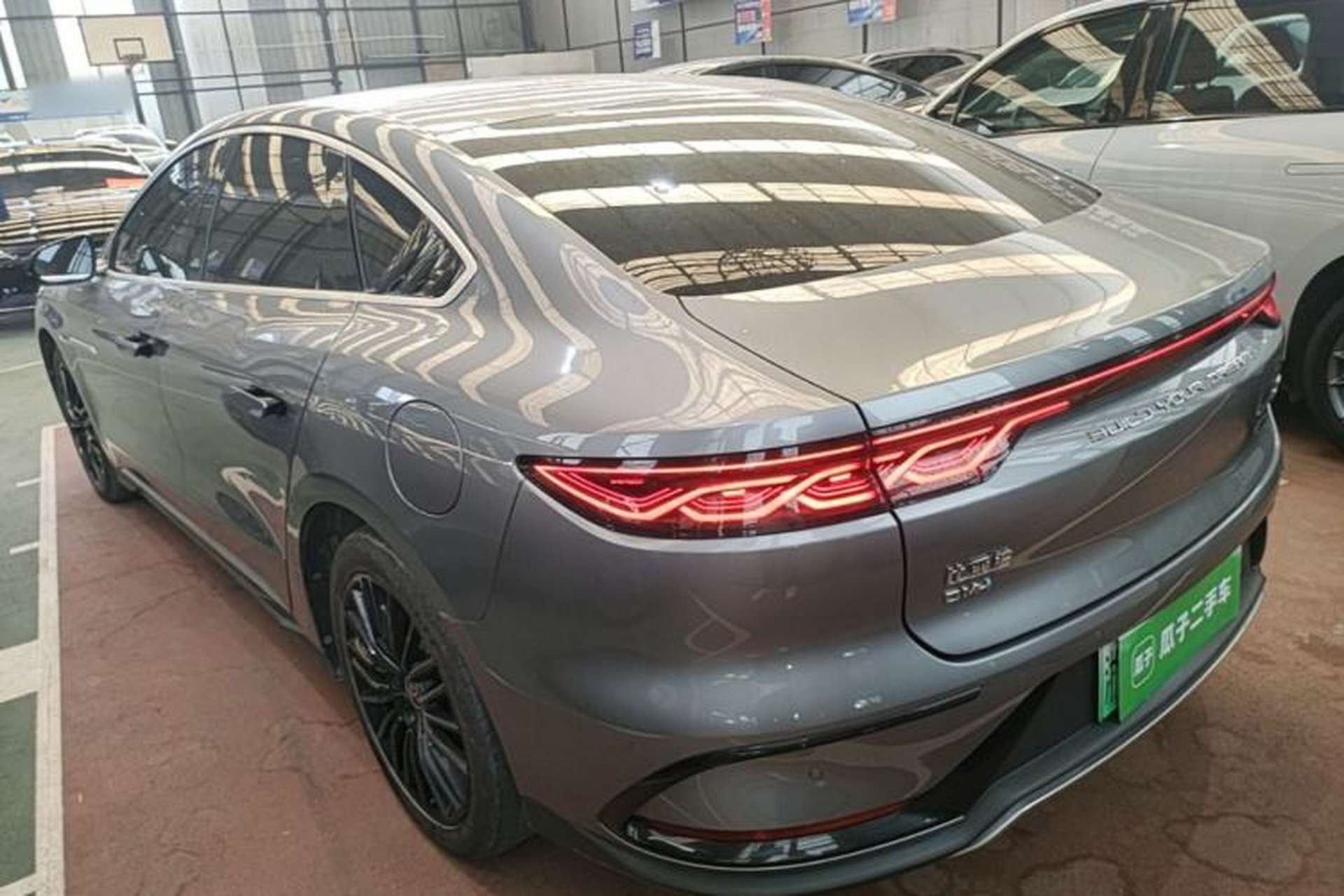 Used BYD Han 2022 DM-i 121KM Prestige Model Rear Left 45 Deg