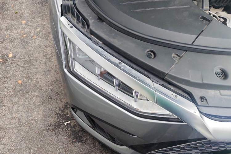 Used BYD Han 2022 DM-i 121KM Prestige Model Right Front Headlight