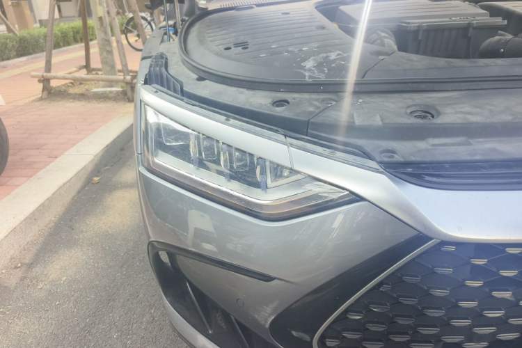 Used BYD Han 2022 DM-i 121KM Luxury Model Right Front Headlight