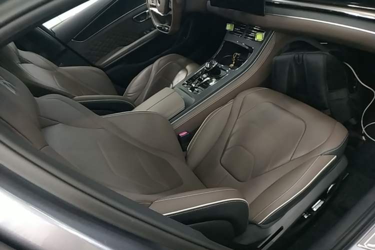 Used BYD Han 2022 DM-i 121KM Luxury Model Right Front Seat
