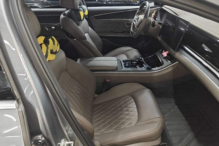 Used BYD Han 2022 EV Genesis Edition 715 km Front-Wheel-Drive Flagship Model Right Front Seat