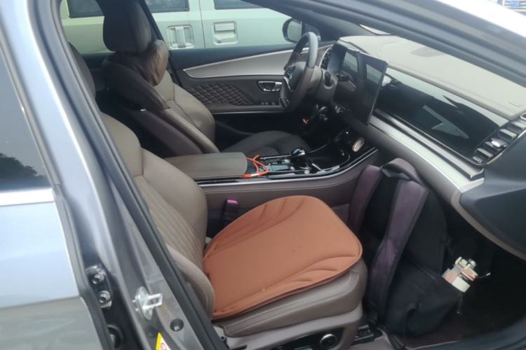 Used BYD Han 2022 DM-i 121KM Prestige Model Right Front Seat