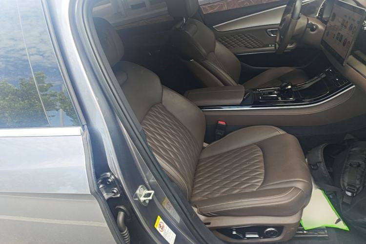 Used BYD Han 2022 DM-i 121KM Prestige Model Right Front Seat