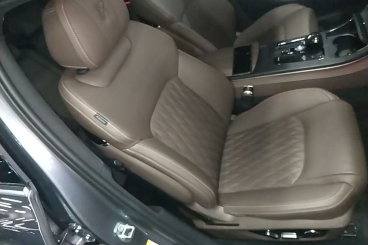 Used BYD Han 2022 DM-i 121KM Luxury Model Right Front Seat