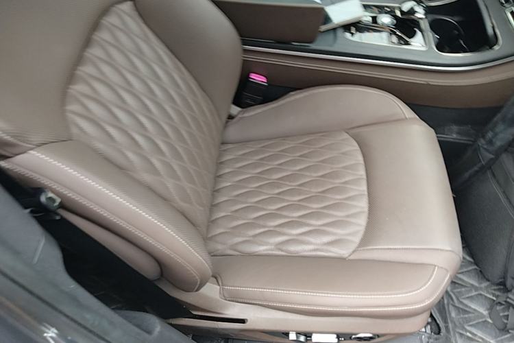 Used BYD Han 2022 DM-i 121KM Luxury Model Right Front Seat