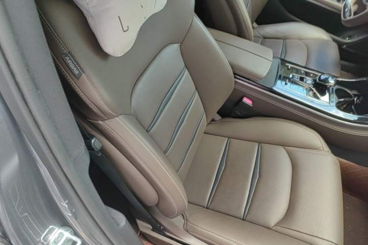 Used BYD Han 2022 EV Genesis Edition 715KM Front-Wheel-Drive Prestige Model Right Front Seat