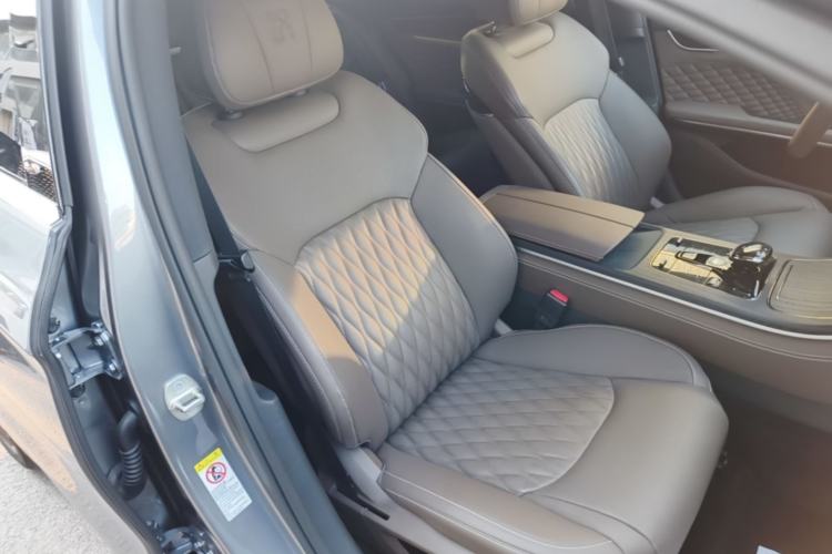 Used BYD Han 2022 DM-i 121KM Luxury Model Right Front Seat