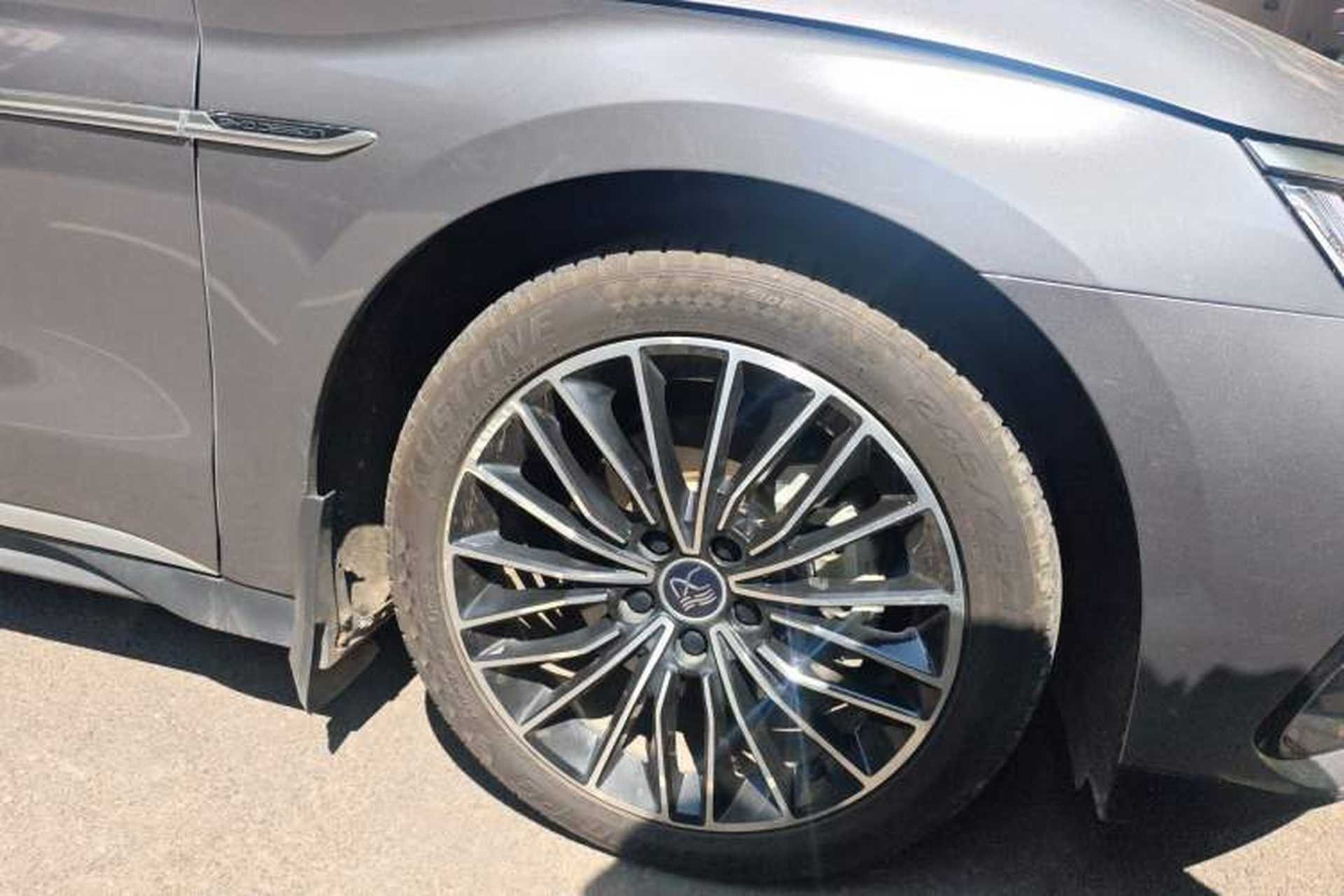 Used BYD Han 2022 DM-i 121KM Luxury Model Right Front Wheel Hub