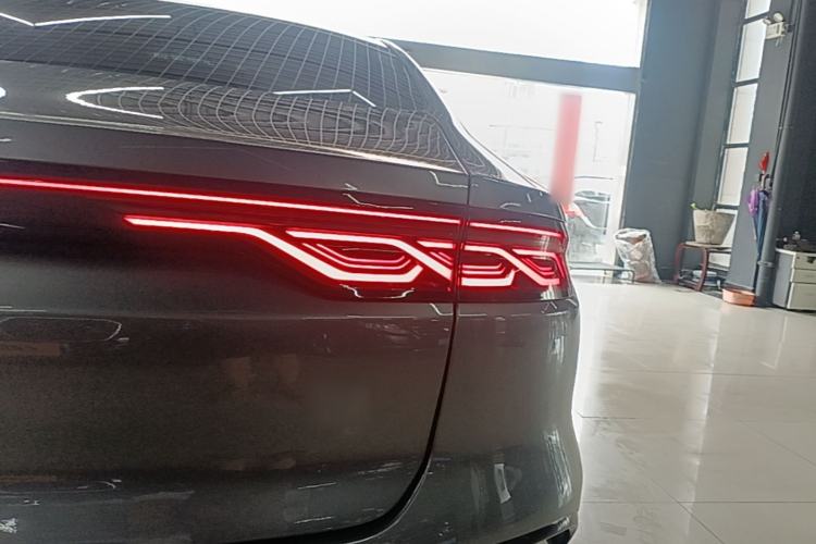 Used BYD Han 2022 DM-i 121KM Luxury Model Right Rear Taillight