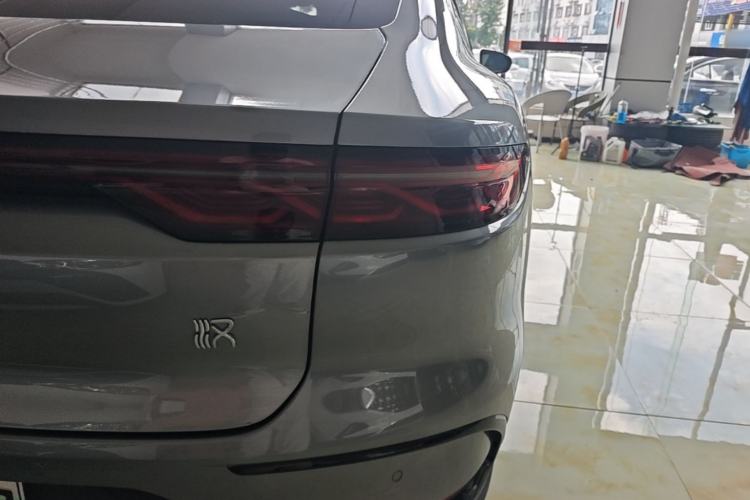 Used BYD Han 2022 DM-i 121KM Prestige Model Right Rear Taillight