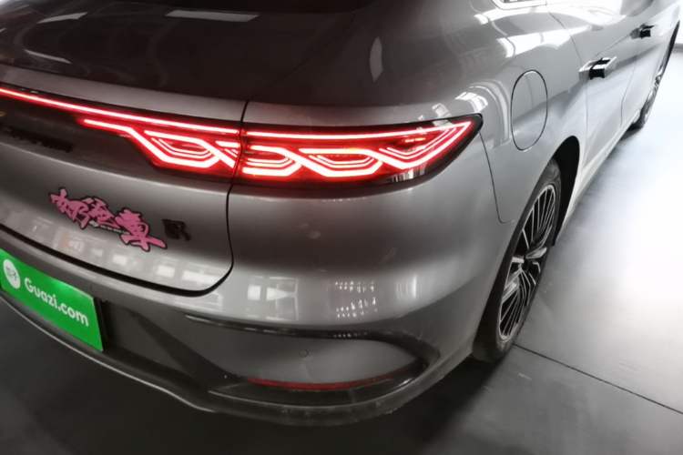 Used BYD Han 2022 DM-i 121KM Luxury Model Right Rear Taillight