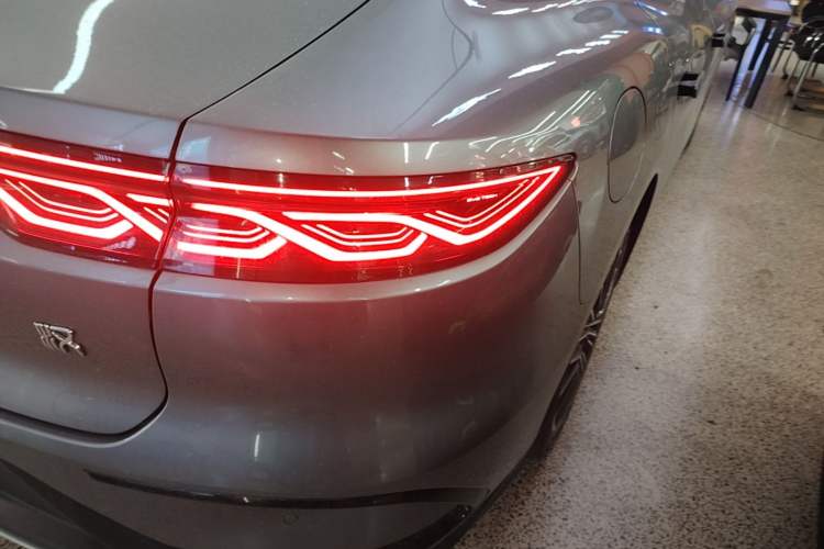 Used BYD Han 2022 DM-i 121KM Luxury Model Right Rear Taillight