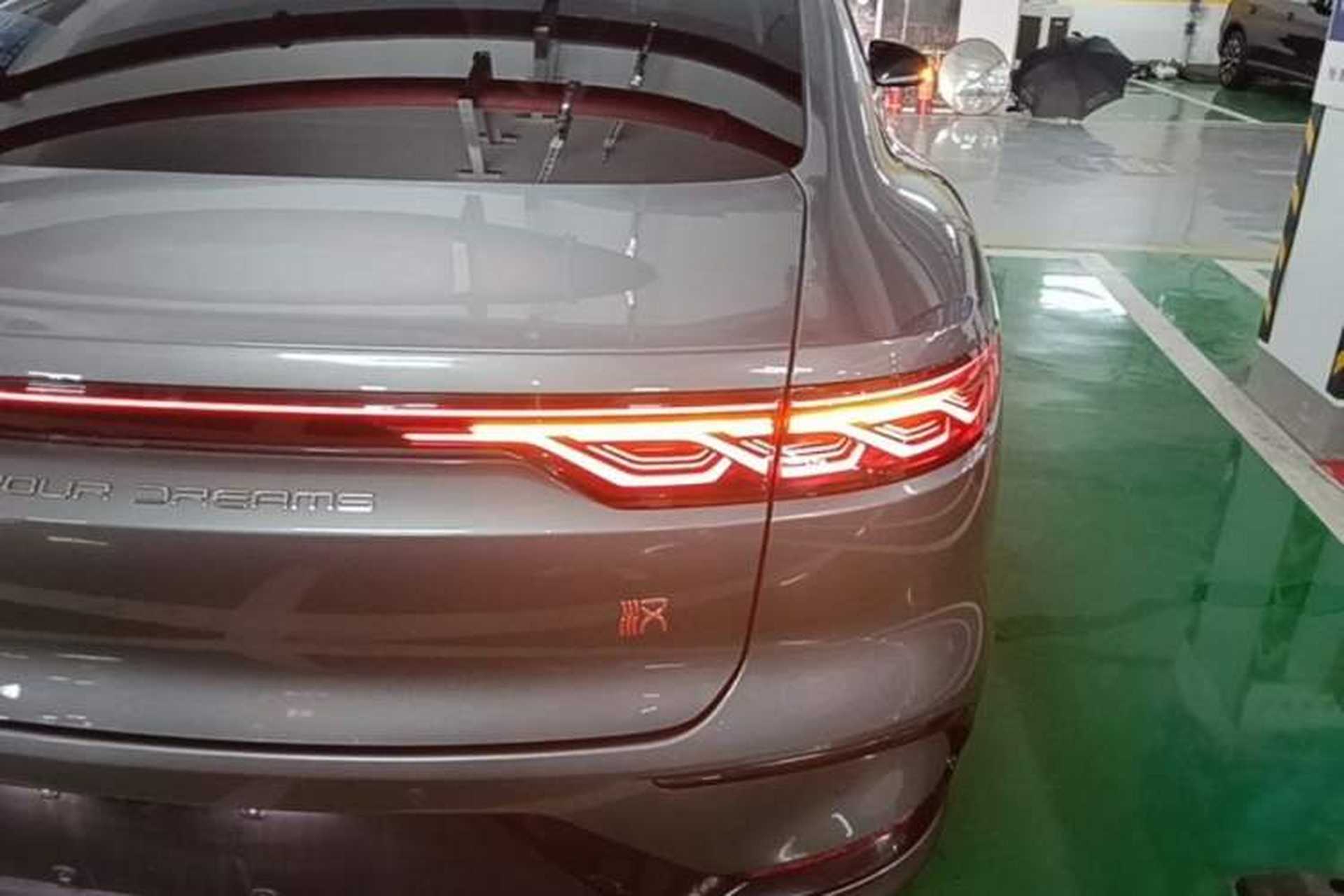 Used BYD Han 2022 DM-i 121KM Prestige Model Right Rear Taillight