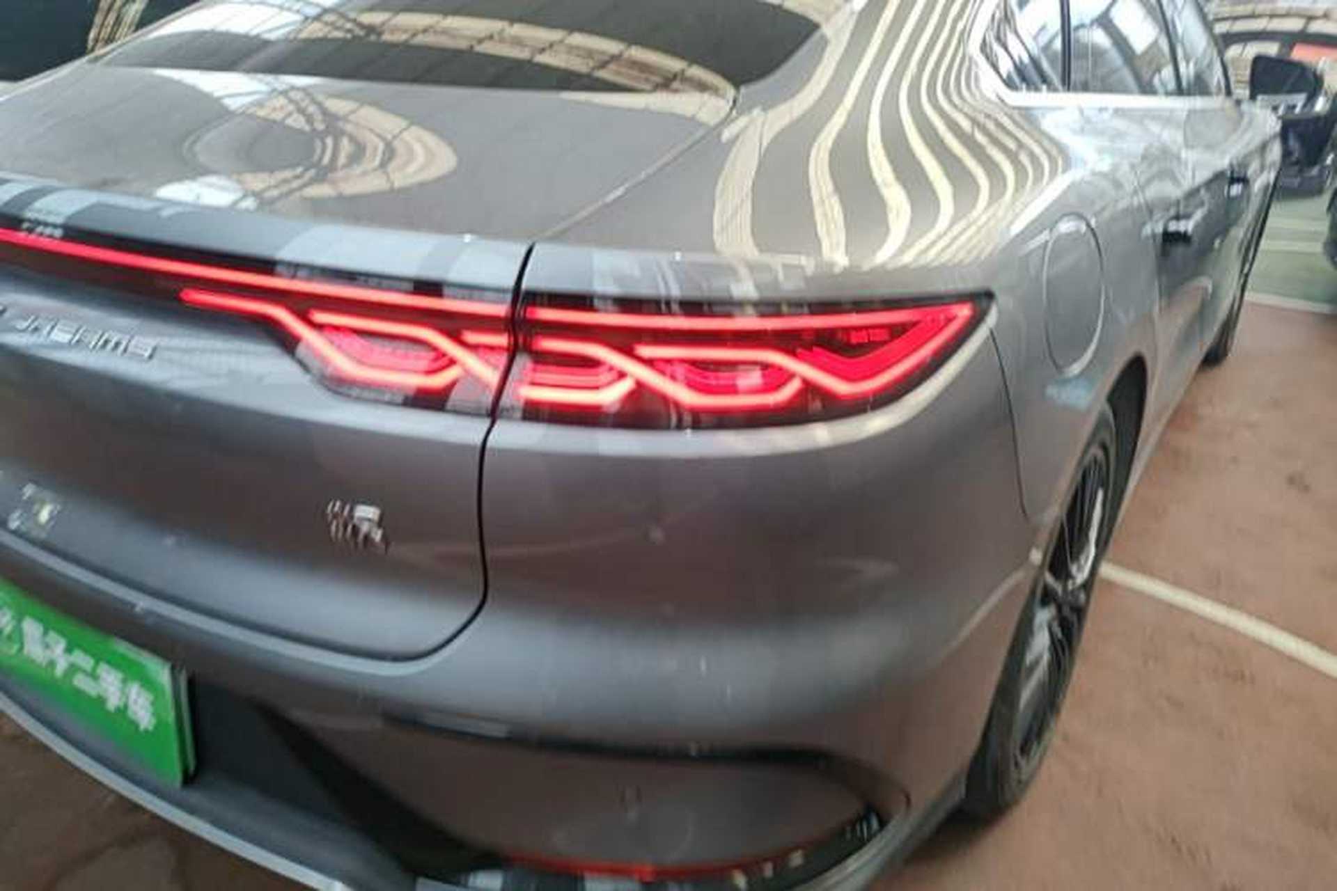Used BYD Han 2022 DM-i 121KM Prestige Model Right Rear Taillight