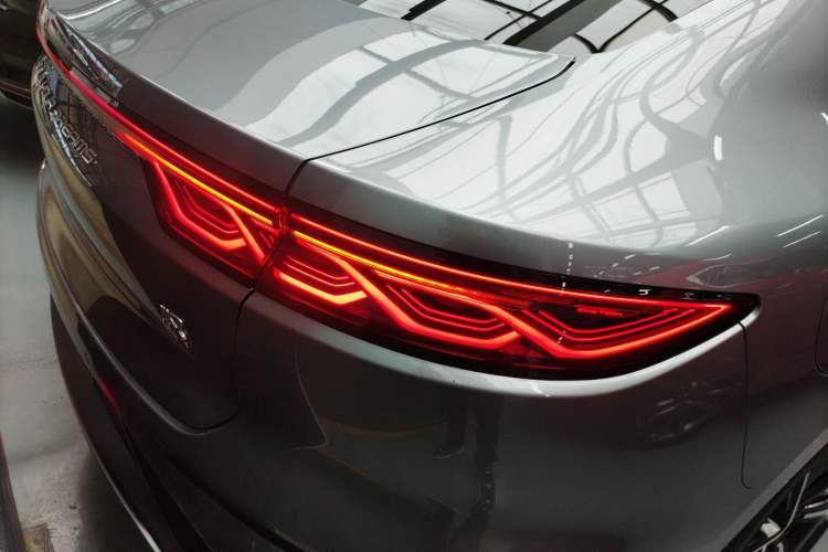 Used BYD Han 2022 DM-i 242km Flagship Model Right Rear Taillight