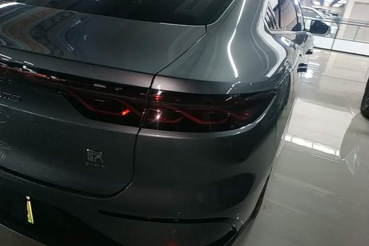 Used BYD Han 2022 DM-i 121KM Luxury Model Right Rear Taillight