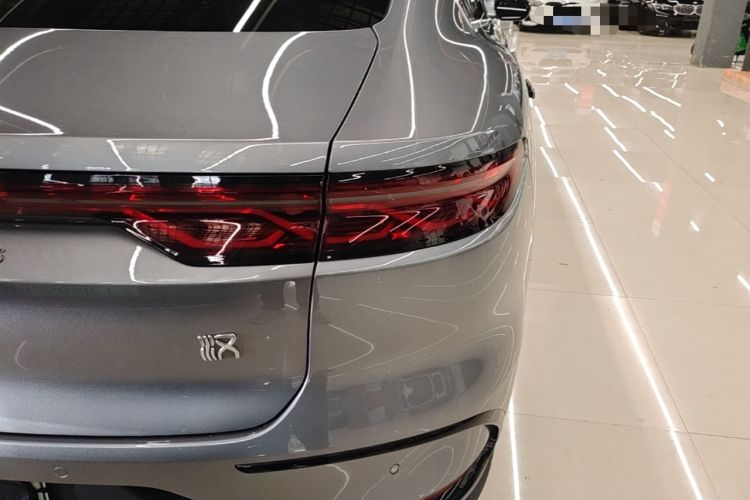 Used BYD Han 2022 EV Genesis Edition 715KM Front-Wheel-Drive Prestige Model Right Rear Taillight