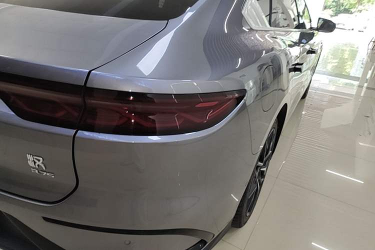 Used BYD Han 2022 DM-p 202km Four-Wheel Drive Flagship Model Right Rear Taillight