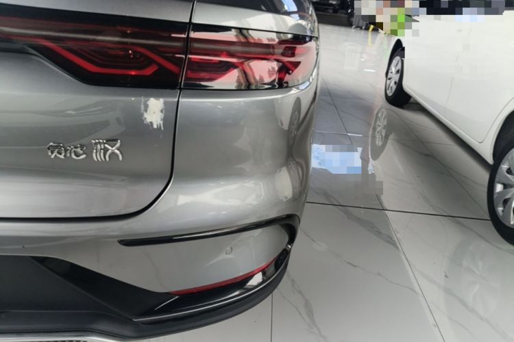 Used BYD Han 2022 EV Genesis Edition 715 km Front-Wheel-Drive Flagship Model Right Rear Taillight
