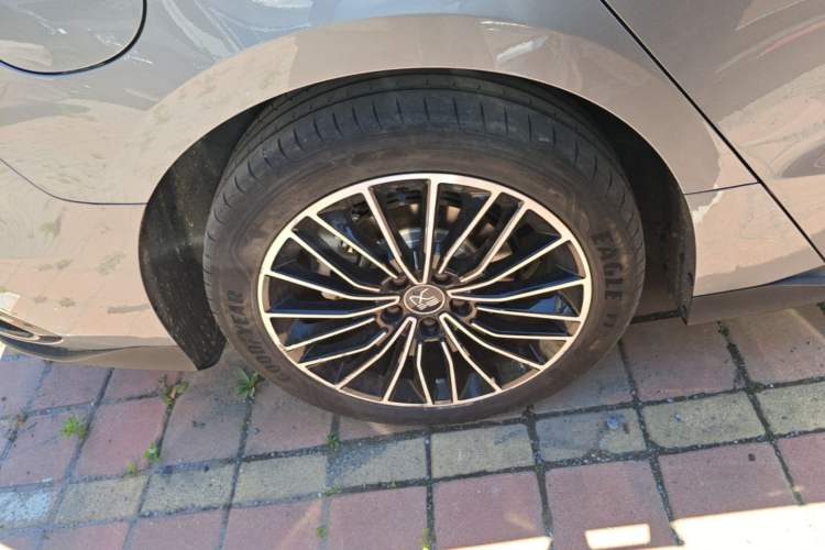 Used BYD Han 2022 DM-i 121KM Luxury Model Right Rear Wheel Hub