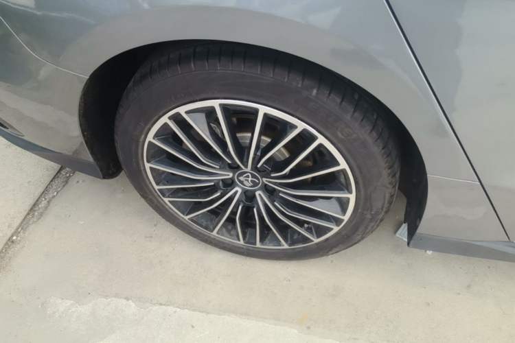 Used BYD Han 2022 DM-i 121KM Prestige Model Right Rear Wheel Hub