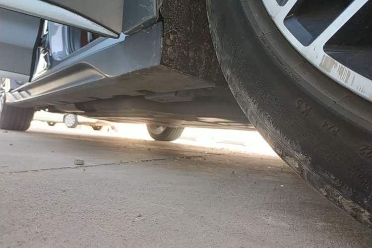 Used BYD Han 2022 DM-i 121KM Luxury Model Right Side Sill
