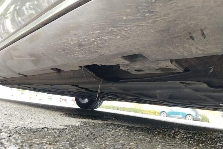 Used BYD Han 2022 EV Genesis Edition 715KM Front-Wheel-Drive Prestige Model Right Side Sill